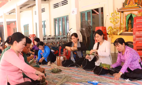 Rộn ràng, đầm ấm Tết Chôl Chnăm Thmây