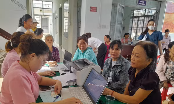 'Đội dịch vụ lưu động' mang dịch vụ y tế chất lượng, miễn phí đến cộng đồng
