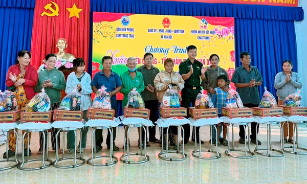Xuân biên cương - Tết thắm tình quân dân tại xã biên giới