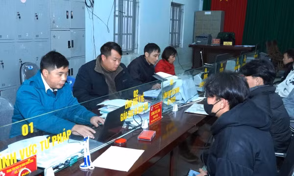 Tăng cường cán bộ về cơ sở, nâng cao hiệu lực chính quyền cấp xã miền núi, vùng cao