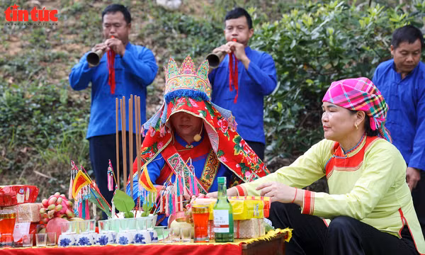 Người Giáy gìn giữ tín ngưỡng cúng rừng truyền thống