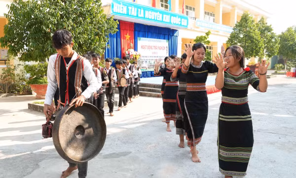 Để tiếng cồng, chiêng mãi ngân vang giữa đại ngàn