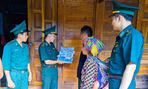 Chuyển đổi số nơi bản làng biên giới