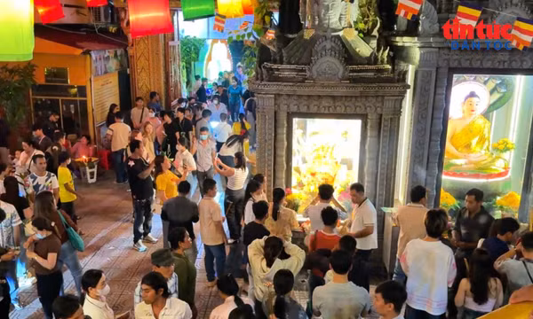 Ấm áp lễ Sene Dolta 2025 của đồng bào Khmer tại TP Hồ Chí Minh