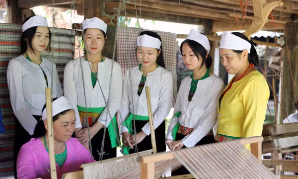 Xây dựng văn hóa, con người trở thành sức mạnh nội sinh