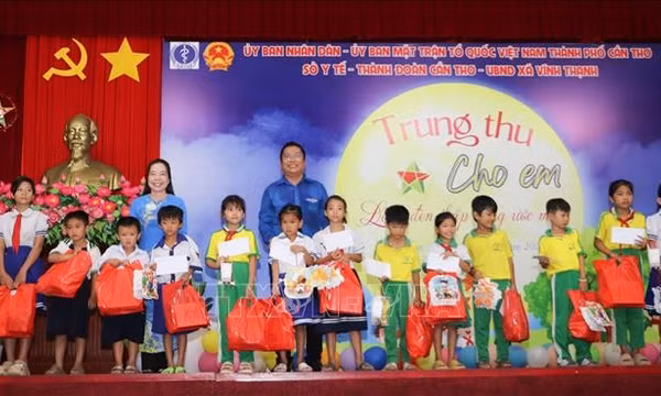 Tết Trung thu cho trẻ em Cần Thơ có hoàn cảnh đặc biệt