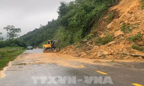 Ưu tiên bố trí quỹ đất, nguồn lực thực hiện di dời hộ dân ở khu vực đặc biệt nguy hiểm