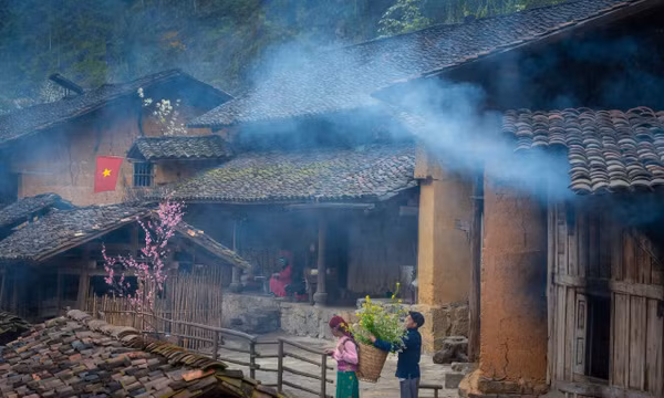 Phát triển du lịch bền vững từ giá trị bản sắc