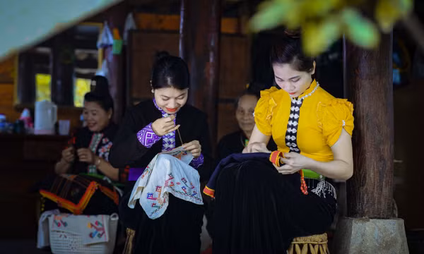 Phát huy giá trị văn hóa truyền thống của các dân tộc thiểu số vùng biên giới