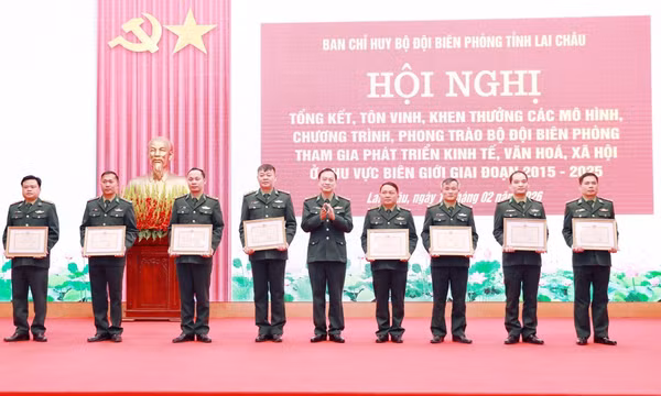 Tôn vinh những mô hình hay trong phát triển kinh tế - xã hội khu vực biên giới