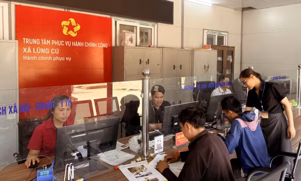 Nêu gương bằng kết quả công việc