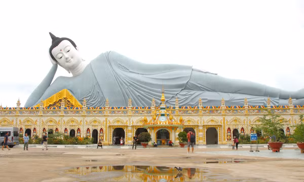 Du lịch bền vững nhìn từ di sản Phật giáo Nam tông Khmer