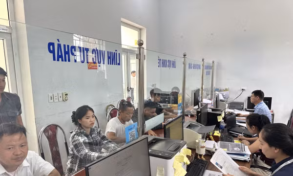 Tháo gỡ khó khăn để trung tâm phục vụ hành chính công hoạt động hiệu quả