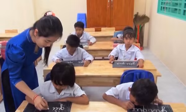 Nèang Lai My – cô giáo trẻ hết lòng với học trò vùng đặc biệt khó khăn của tỉnh An Giang