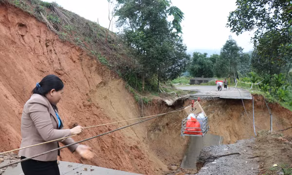Sạt lở vẫn 'bủa vây' xã miền núi Sơn Tây Hạ (Quảng Ngãi)