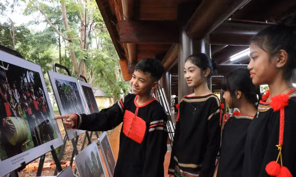 Khai mạc triển lãm ảnh chuyên đề 'Cồng chiêng - Di sản văn hóa đặc sắc của Tây Nguyên'
