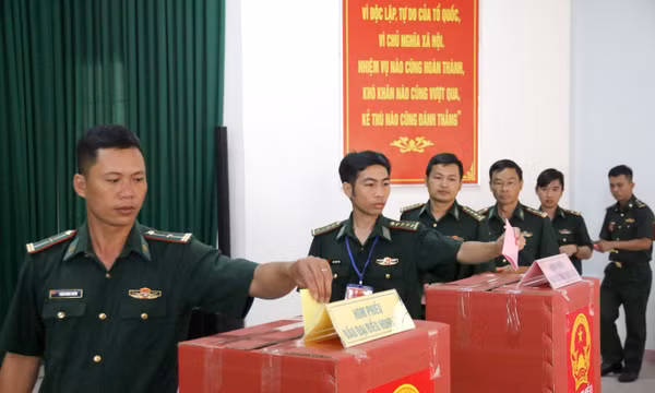 100% cử tri tại 5 điểm bầu cử sớm tỉnh Lâm Đồng hoàn thành nghĩa vụ, trách nhiệm công dân