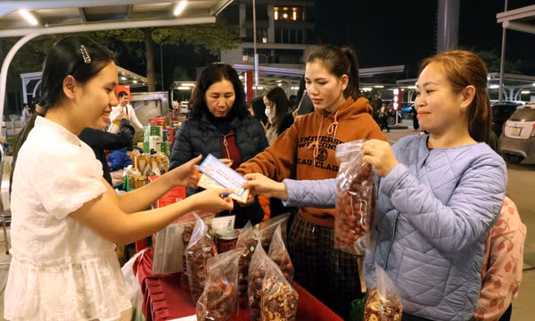 Chăm lo Tết cho đoàn viên, người lao động
