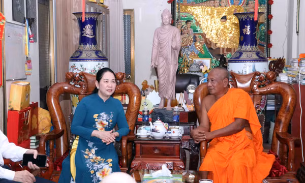 Lãnh đạo Bộ Dân tộc và Tôn giáo thăm, chúc Tết Chôl Chnăm Thmây tại TP Hồ Chí Minh