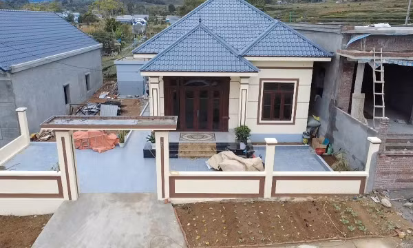 Hiến đất làm đường, người dân Bản Bo phấn khởi đón Tết trong những ngôi nhà mới