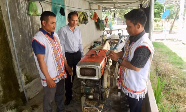 Người 'truyền lửa' nơi vùng đất khó biên cương