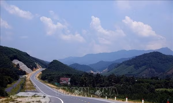 Lâm Đồng khởi công dự án cao tốc đường bộ Tân Phú- Bảo Lộc