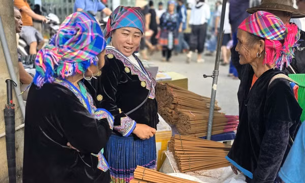 Chợ phiên - nơi lưu giữ nét đẹp văn hóa vùng cao Tây Bắc