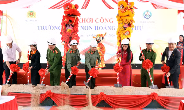 Tạo môi trường học tập tốt nhất cho học sinh miền núi biên giới