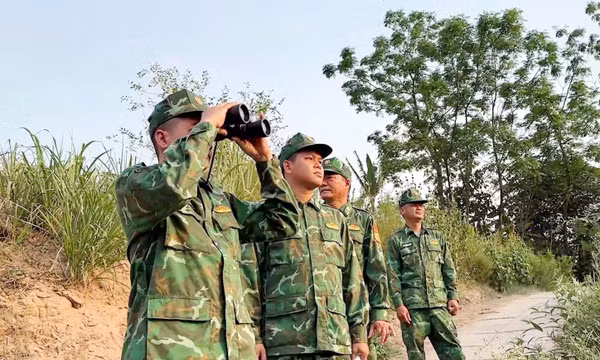 Ngăn ngừa buôn lậu tại điểm nóng Lao Bảo
