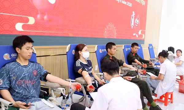 Chiến sĩ Cảnh sát cơ động Tây Nguyên hưởng ứng 'Hiến máu tình nguyện - kết nối trái tim nhân ái'