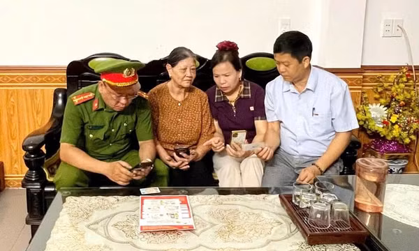 Khi mỗi tổ dân phố trở thành một 'điểm chạm số'