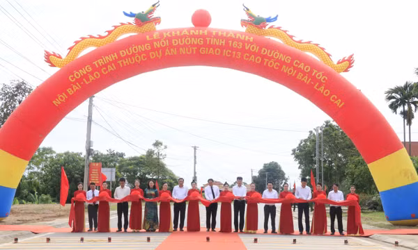Khánh thành công trình đường nối cao tốc hơn 280 tỷ đồng ở Lào Cai