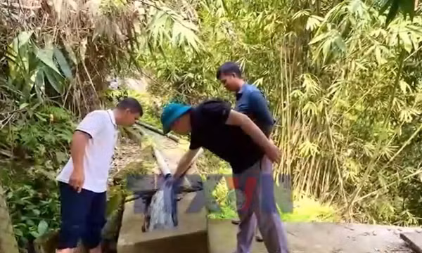 Nỗi lo nước sạch của người dân vùng biên Thanh Thủy