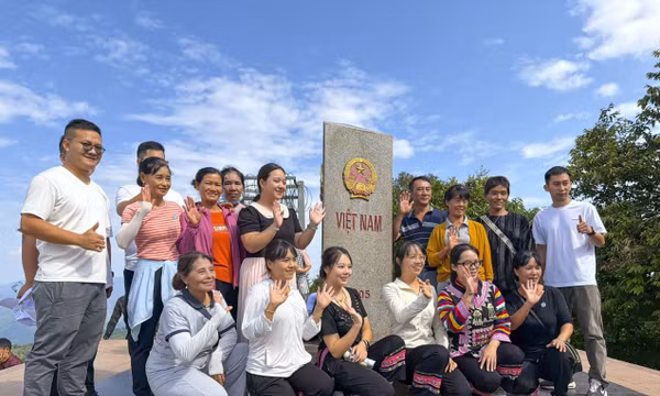 Đưa điểm đến nơi cực Tây Tổ quốc vào khai thác du lịch