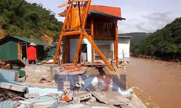 Nghệ An duyệt chi hơn 52 tỷ đồng hỗ trợ người dân vùng sạt lở