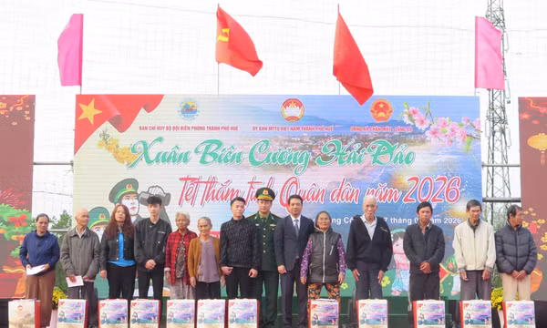 Rộn ràng niềm vui ngày hội Xuân nơi biên cương