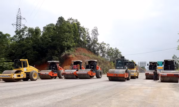 Khẩn trương đưa các tuyến cao tốc cửa ngõ biên giới phía Bắc về đích