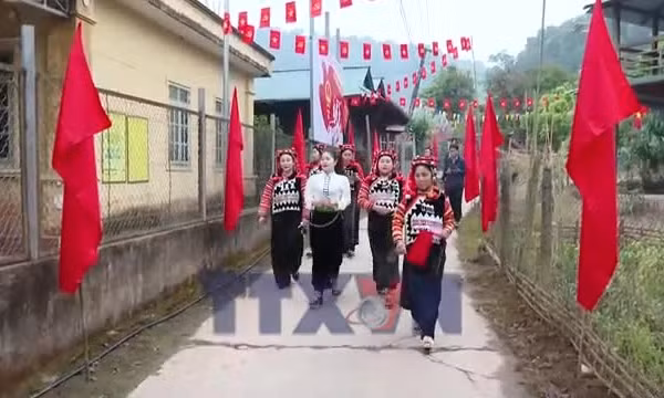 Không khí ngày bầu cử nơi biên giới cực Tây Sín Thầu