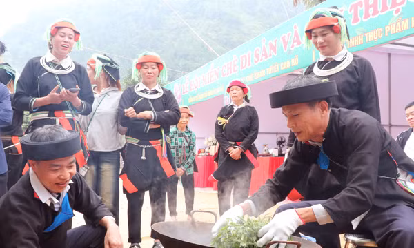 Giữ lửa Shan tuyết, mở đường du lịch Cao Bồ