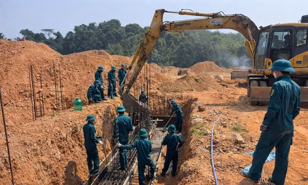 Những ngôi trường 'trong mơ' của học sinh vùng biên