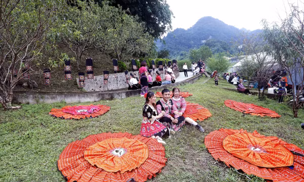Rộn ràng ghé thăm 'Mường quên lãng'
