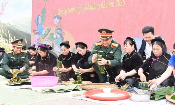Ấm áp 'Xuân biên cương' nơi địa đầu Tổ quốc