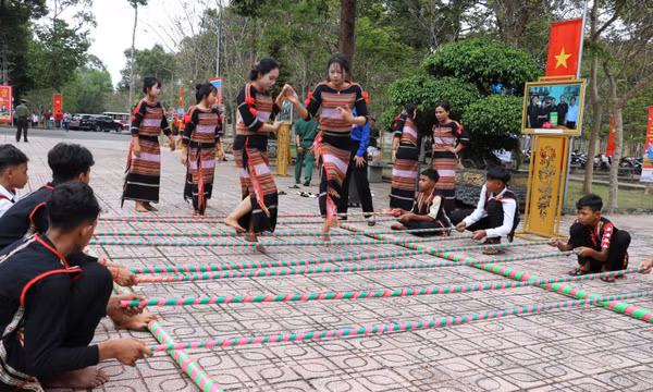 Rộn ràng Xuân biên giới