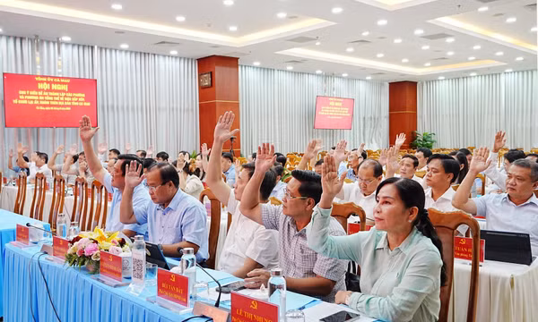 Cà Mau: Thông qua đề án thành lập 13 phường mới và sắp xếp lại khóm, ấp