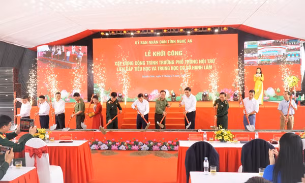 Nghệ An khởi công 9 trường phổ thông nội trú liên cấp tại các xã biên giới