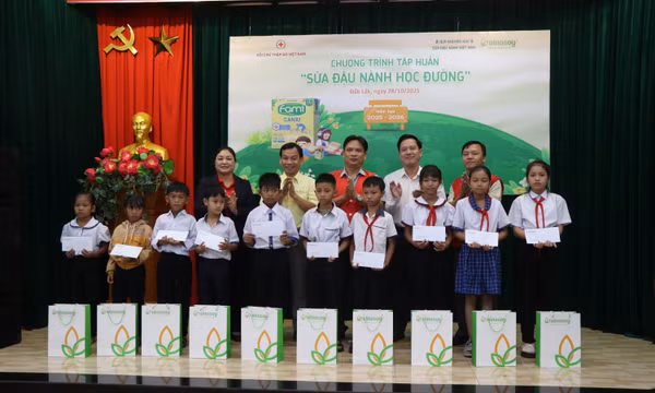 Cải thiện sức khỏe, tầm vóc học sinh ở những địa bàn khó khăn