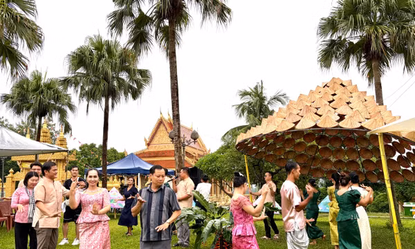Hương sắc vùng sông nước miền Tây níu chân du khách Thủ đô
