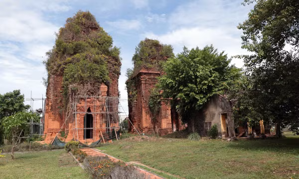 Tháp Chăm Khương Mỹ giữa những tồn tại kéo dài