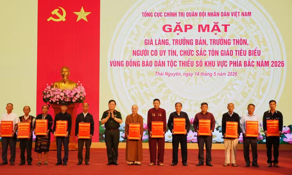 Phát huy vai trò của già làng, chức sắc tôn giáo tiêu biểu vùng đồng bào dân tộc thiểu số