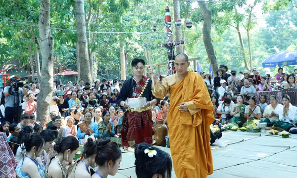 Rộn ràng Tết cổ truyền Bunpimay trên cao nguyên Đắk Lắk